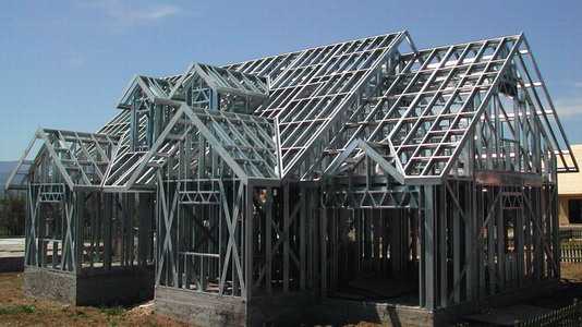 Строительство дома из металлокаркаса на основе легких стальных тонкостенных конструкций (ЛСТК)