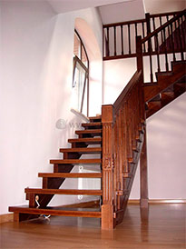 Реализуем деревянные лестницы
