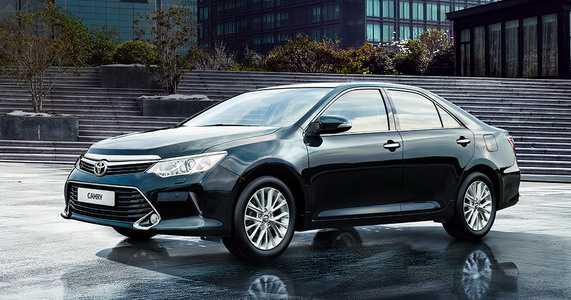 Автомобиль Toyota Camry (Тойота Камри)