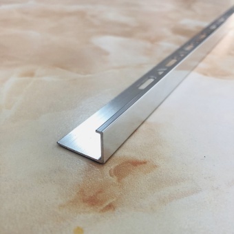 Угловой алюминиевый профиль L12 полированный 2.7 метра