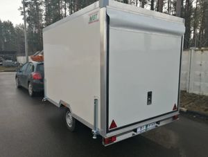 Прицеп-фургон 3500 кг